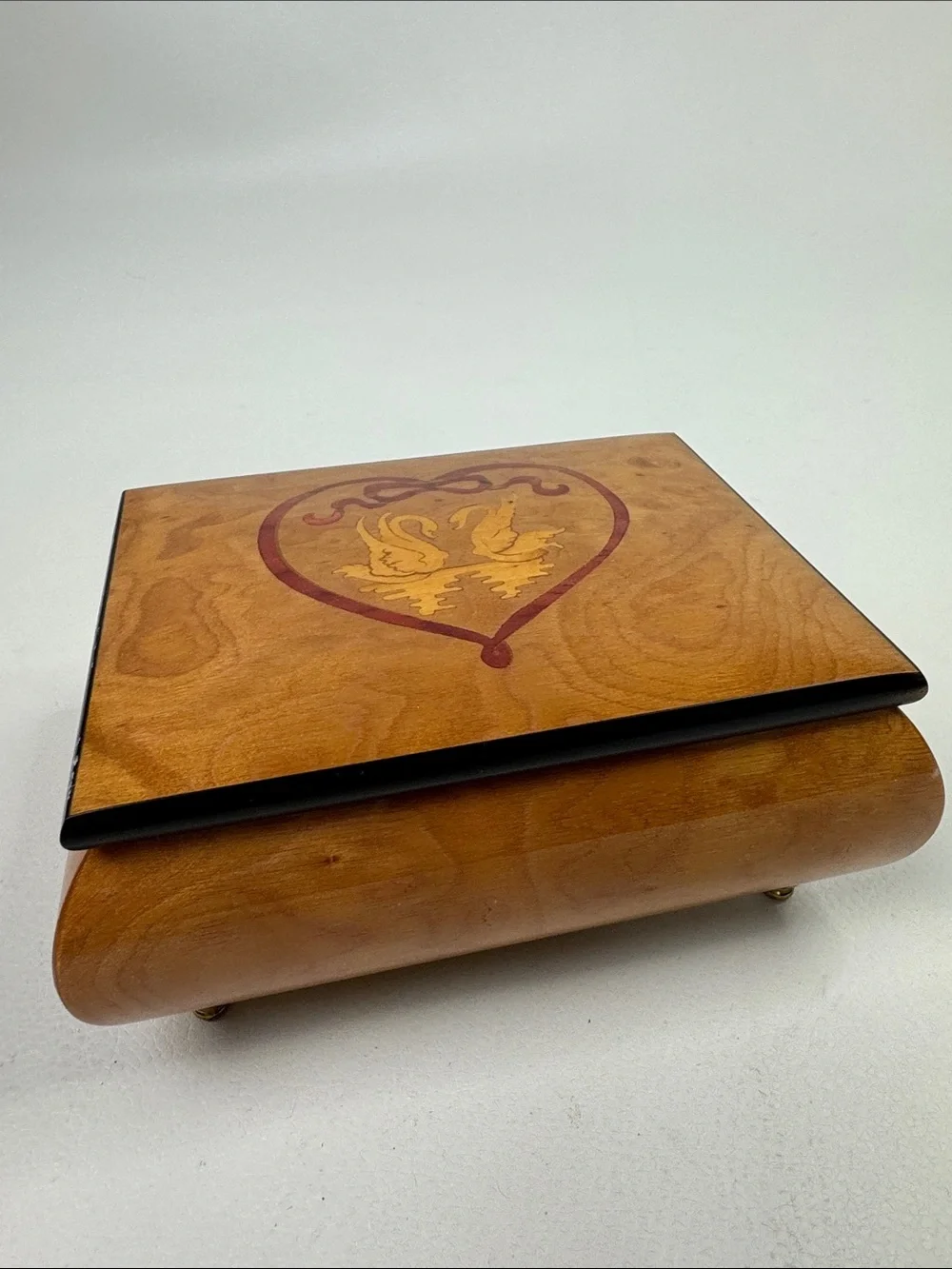 The music box Wood Jewelry music Pink Lining Made Italy Wind Beneath my Wings